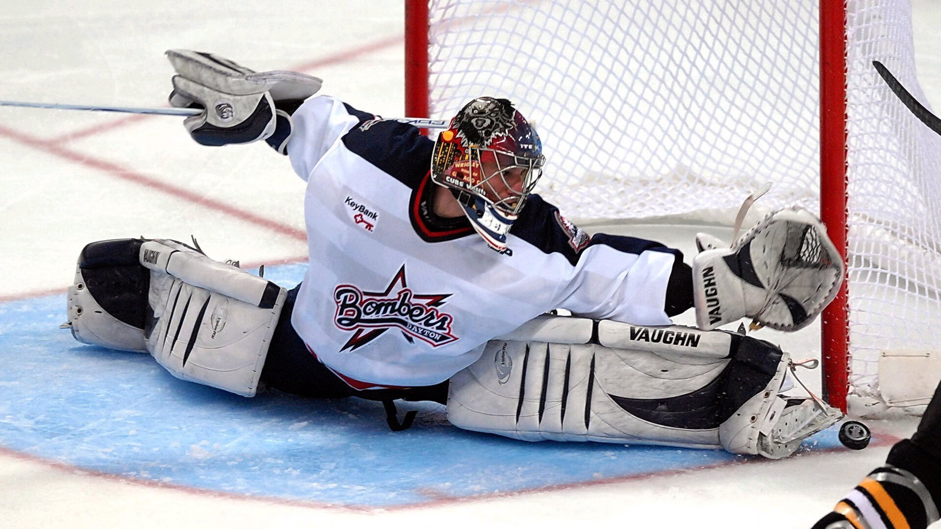 WTA年终总决赛:萨巴伦卡力克佩古拉高芙击败保利尼,巅峰对决成就女子网坛传奇时刻